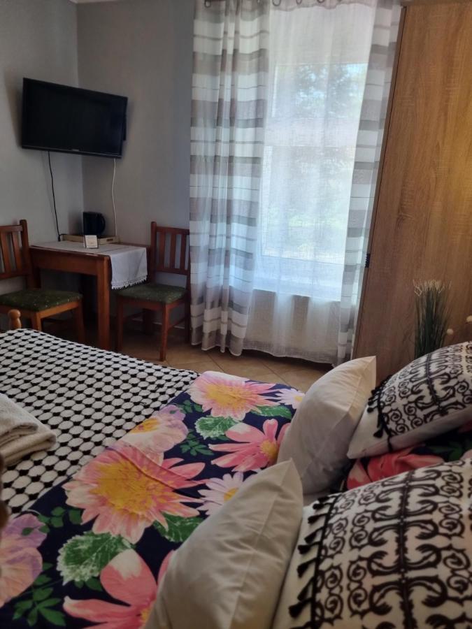 Hotel Zaułek Luban Buitenkant foto