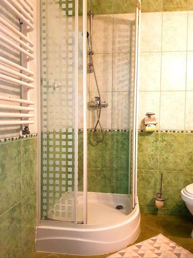 Hotel Zaułek Luban Buitenkant foto